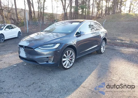 2016 Tesla Model X 75D/P100D/P90D z USA, uszkodzony, nr VIN 5YJXCBE43GFS00850